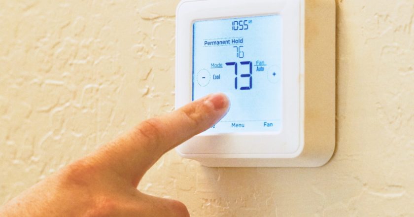 How to Know If You Need a New Thermostat for Your HVAC System